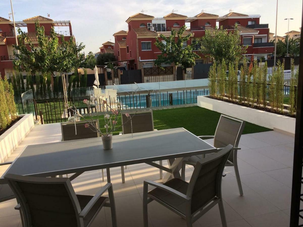 بيلار ذي لا أوراذاذا Exclusive New Apartment On The Beach المظهر الخارجي الصورة